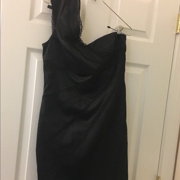 EUC JS Collections sz 10 black one shoulder dress - Picture 2 of 6